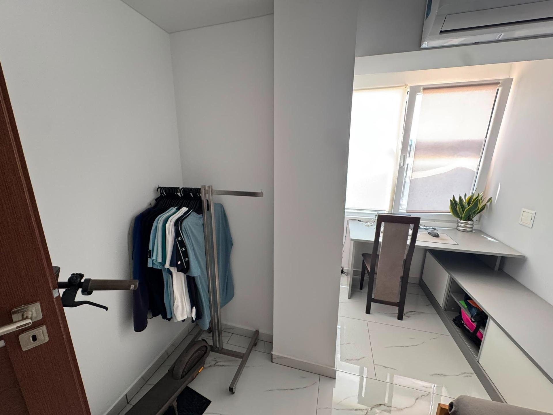 Apartment in Torrevieja, Alicante, Spain 2 bedrooms, 81 sq.m. No. 193141