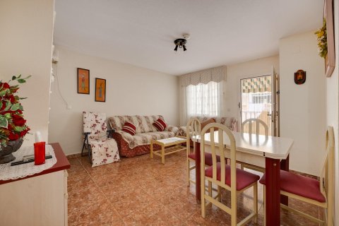 Villa à vendre à Torrevieja, Alicante, Espagne, 3 chambres, 73 m2 No. 193140 - photo 7