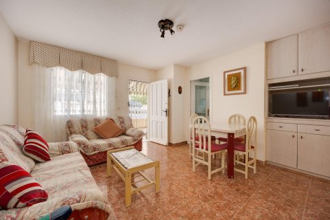 Villa à vendre à Torrevieja, Alicante, Espagne, 3 chambres, 73 m2 No. 193140 - photo 6