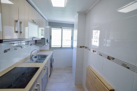 Продажа квартиры в Торревьеха, Аликанте, Испания 2 спальни, 75м2 №193137 - фото 21