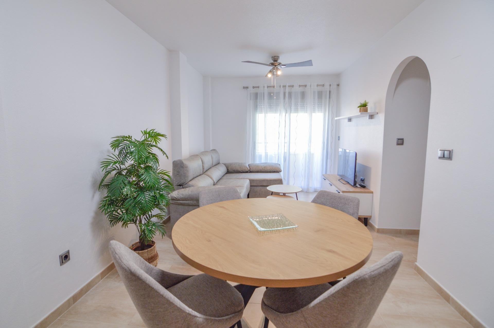 Huoneisto Torrevieja, Alicante, Espanja 2 makuuhuonetta, 75 m2 No. 193137