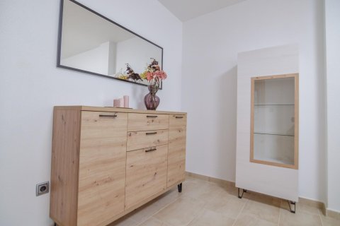 Продажа квартиры в Торревьеха, Аликанте, Испания 2 спальни, 75м2 №193137 - фото 10