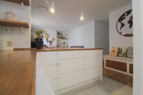 Huoneisto myytävänä Torrevieja, Alicante, Espanja, 3 makuuhuonetta, 84 m2 No. 146160 - kuva 11