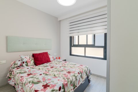 Apartamento en venta en Mil Palmeras, Alicante, España 2 dormitorios, 76 m2 No. 146163 - foto 21