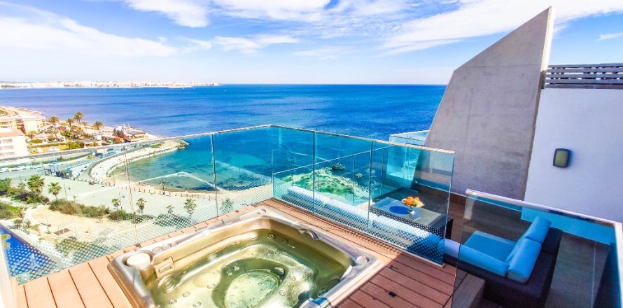 Huoneisto Punta Prima, Alicante, Espanja 2 makuuhuonetta, 70 m2 No. 146162