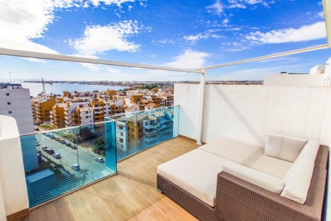 Huoneisto myytävänä Punta Prima, Alicante, Espanja, 2 makuuhuonetta, 70 m2 No. 146162 - kuva 18