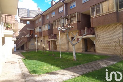 Сasa en venta en Trobajo del Camino, León, España 3 dormitorios, 120 m2 No. 153582 - foto 2