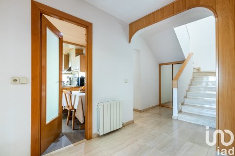 Продажа дома в Матадепера, Барселона, Испания 4 спальни, 441м2 №153583 - фото 4