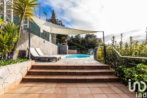 Продажа дома в Матадепера, Барселона, Испания 4 спальни, 441м2 №153583 - фото 15