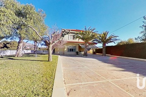 Сasa en venta en Novelda, Alicante, España 5 dormitorios, 483.18 m2 No. 153584 - foto 3