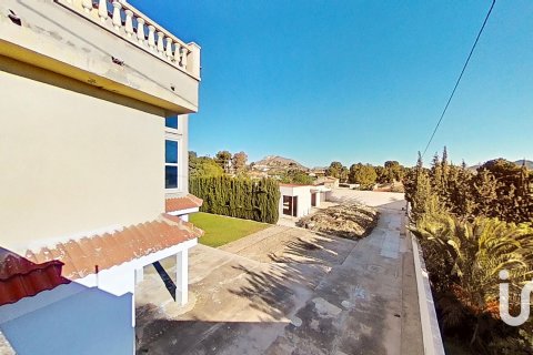 Сasa en venta en Novelda, Alicante, España 5 dormitorios, 483.18 m2 No. 153584 - foto 9