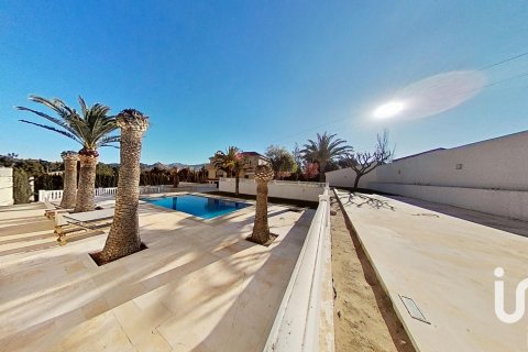Сasa en venta en Novelda, Alicante, España 5 dormitorios, 483.18 m2 No. 153584 - foto 6