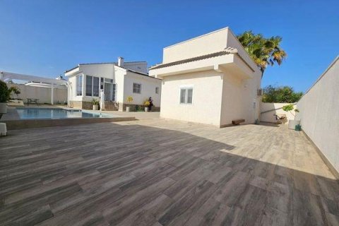 House for sale in Ciudad Quesada, Alicante, Spain 4 bedrooms, 127 sq.m. No. 181261 - photo 2