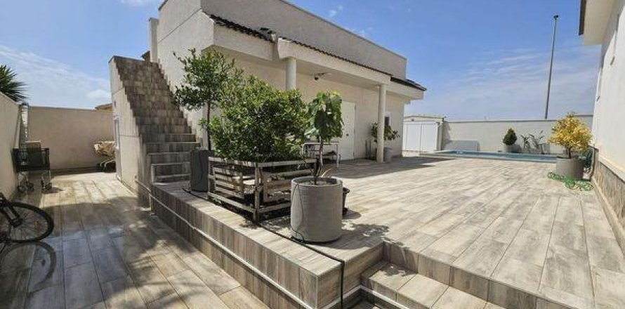 House in Ciudad Quesada, Alicante, Spain 4 bedrooms, 127 sq.m. No. 181261