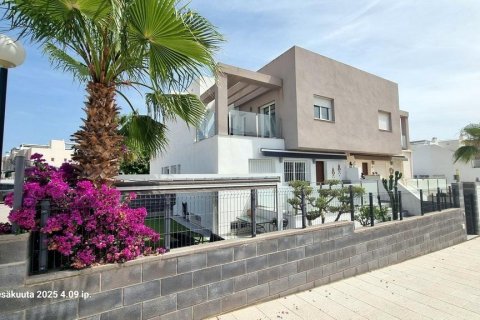 Villa zum Verkauf Torrevieja, Alicante, Spanien 3 Schlafzimmer, 164 m2 Nr. 137651 - Foto 1