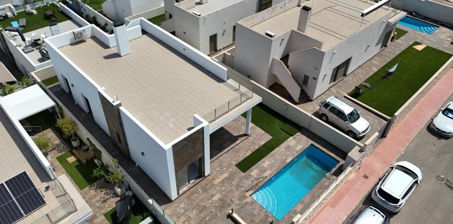 Villa Orihuela, Alicante, España 3 dormitorios, 133 m2 No. 137653
