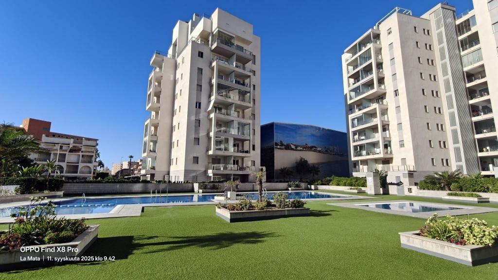 Квартира в Ла Мата, Аликанте, Испания 2 спальни, 73м2 №137650
