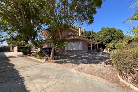 Villa for sale Callosa de Segura, Alicante, Spain 7 bedrooms, 616 sq.m. No. 137652 - photo 2