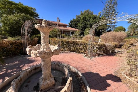 Villa for sale Callosa de Segura, Alicante, Spain 7 bedrooms, 616 sq.m. No. 137652 - photo 8