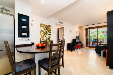 Apartment for sale Punta Prima, Alicante, Spain 2 bedrooms, 75 sq.m. No. 137655 - photo 1