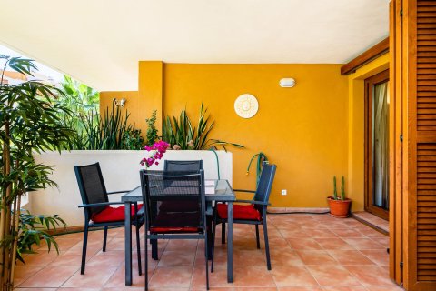 Apartment for sale Punta Prima, Alicante, Spain 2 bedrooms, 75 sq.m. No. 137655 - photo 15