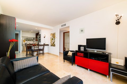 Apartment for sale Punta Prima, Alicante, Spain 2 bedrooms, 75 sq.m. No. 137655 - photo 4