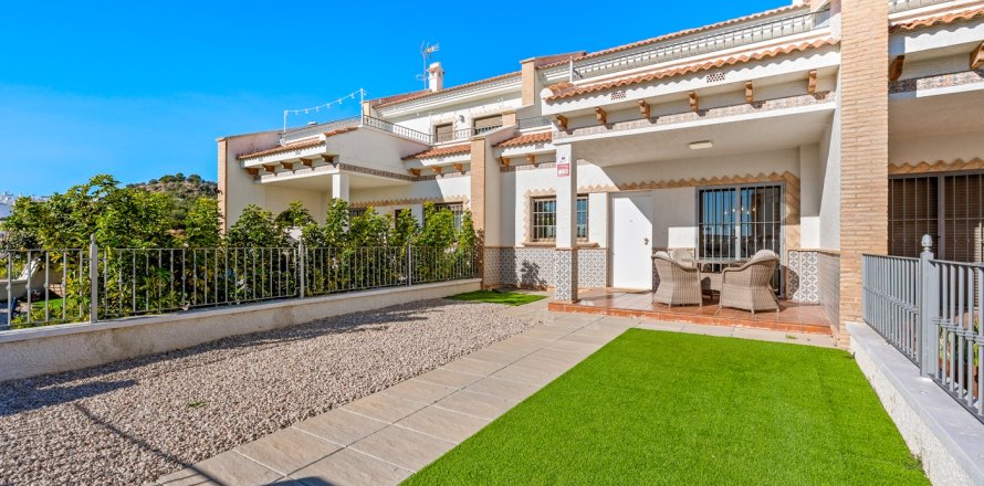 Villa in San Miguel de Salinas, Alicante, Spanien 3 Schlafzimmer, 82 m2 Nr. 155375