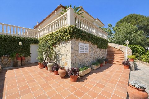 Villa for sale in Palma de Majorca, Mallorca, Spain 5 bedrooms, 222 sq.m. No. 179854 - photo 24