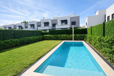 Dúplex en Palma de Mallorca, Mallorca, España 4 dormitorios, 149 m2 No. 179851