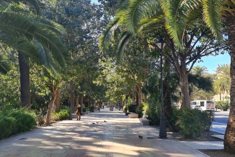 Huoneisto myytävänä Malaga, Espanja , 35 m2 No. 152986 - kuva 27