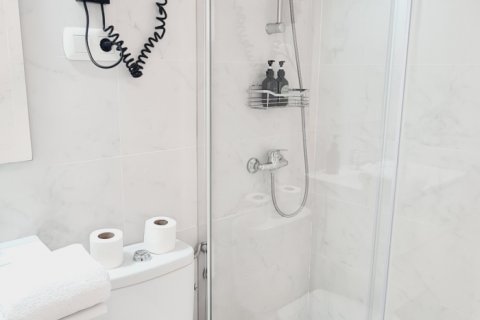 Huoneisto myytävänä Malaga, Espanja , 35 m2 No. 152986 - kuva 19