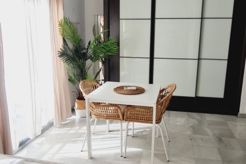 Huoneisto myytävänä Malaga, Espanja , 35 m2 No. 152986 - kuva 12
