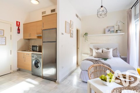 Huoneisto myytävänä Malaga, Espanja , 35 m2 No. 152986 - kuva 8