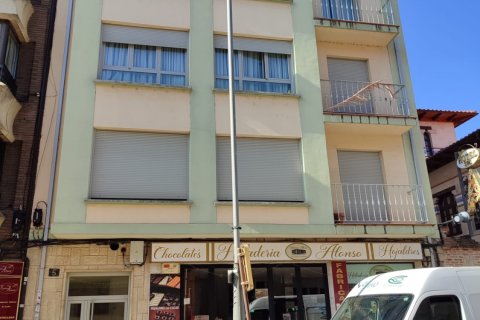 Lägenhet till salu i Astorga, Leon, Spanien 4 sovrum, 141 kvm. Nr. 152984 - foto 2