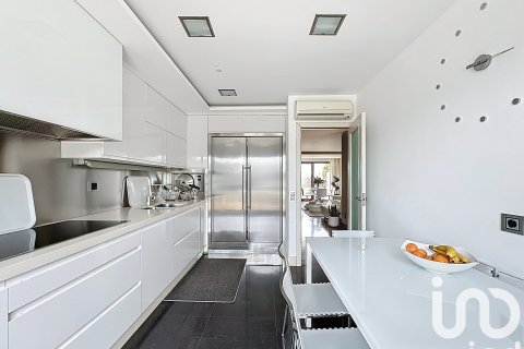 Talo myytävänä O Grove, Pontevedra, Espanja, 5 makuuhuonetta, 300 m2 No. 153151 - kuva 25