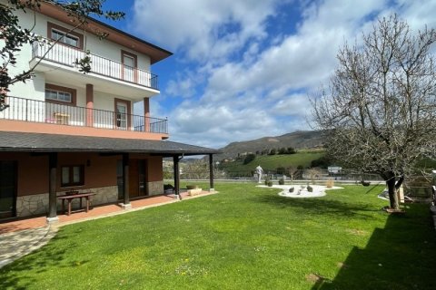 Hus till salu i Trabada, Lugo, Spanien 6 sovrum, 333 kvm. Nr. 153153 - foto 8