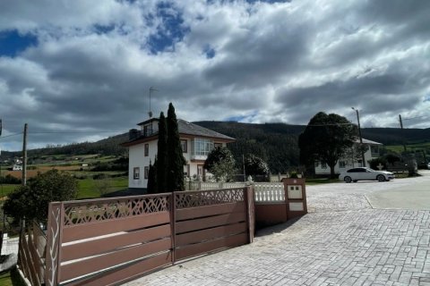 Hus till salu i Trabada, Lugo, Spanien 6 sovrum, 333 kvm. Nr. 153153 - foto 5