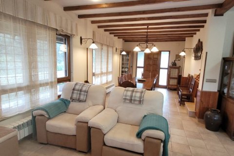 Hus till salu i Trabada, Lugo, Spanien 6 sovrum, 333 kvm. Nr. 153153 - foto 15