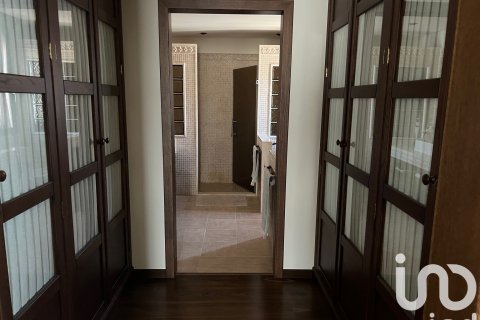 Huoneisto myytävänä Petrer, Alicante, Espanja, 3 makuuhuonetta, 388 m2 No. 153156 - kuva 16