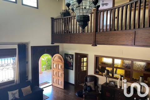 Huoneisto myytävänä Petrer, Alicante, Espanja, 3 makuuhuonetta, 388 m2 No. 153156 - kuva 14