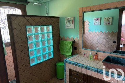 Huoneisto myytävänä Petrer, Alicante, Espanja, 3 makuuhuonetta, 388 m2 No. 153156 - kuva 9