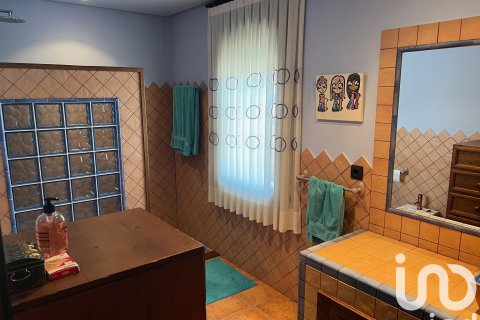 Huoneisto myytävänä Petrer, Alicante, Espanja, 3 makuuhuonetta, 388 m2 No. 153156 - kuva 12