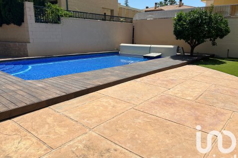 Huoneisto myytävänä Petrer, Alicante, Espanja, 3 makuuhuonetta, 388 m2 No. 153156 - kuva 8