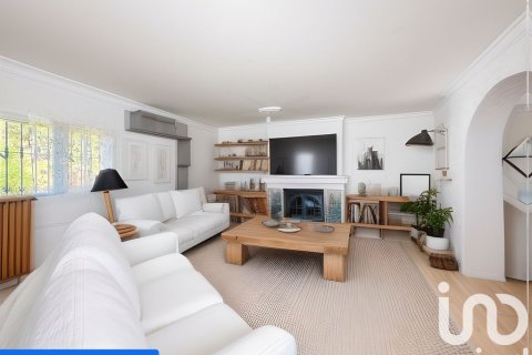 Продажа дома в Ринкон-де-ла-Виктория, Малага, Испания 7 спален, 426м2 №153154 - фото 8