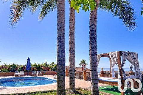 Продажа дома в Ринкон-де-ла-Виктория, Малага, Испания 7 спален, 426м2 №153154 - фото 27