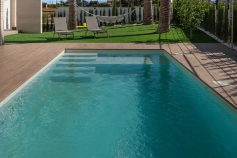 Villa for sale in Dehesa De Campoamor, Alicante, Spain 4 bedrooms, 196 sq.m. No. 142621 - photo 22