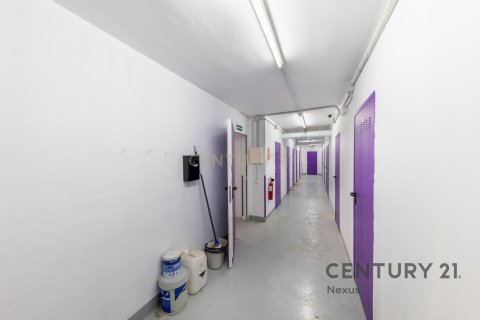 Retail store for sale in Mataro, Barcelona, Spain 280 sq.m. No. 186345 - photo 5