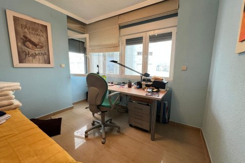 Huoneisto myytävänä Benidorm, Alicante, Espanja, 3 makuuhuonetta, 132 m2 No. 138752 - kuva 12