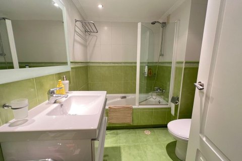 Huoneisto myytävänä Benidorm, Alicante, Espanja, 3 makuuhuonetta, 132 m2 No. 138752 - kuva 21