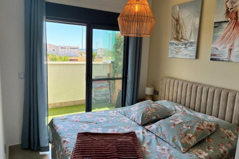 Apartamento en venta en Pilar de la Horadada, Alicante, España 2 dormitorios, 75 m2 No. 189700 - foto 13